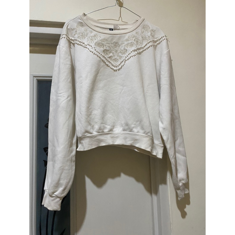 [PRELOVED] H&M SWEATSHIRT/ CROPPED SWEATER H&M