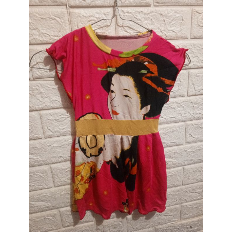 Preloved Dress Fucia Anak 1-3 Tahun Satin