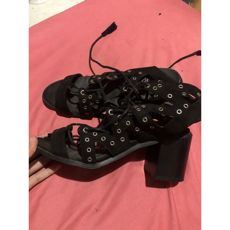 prelov sepatu hak bellagio hitam 39/40 CEK DESKRIPSI