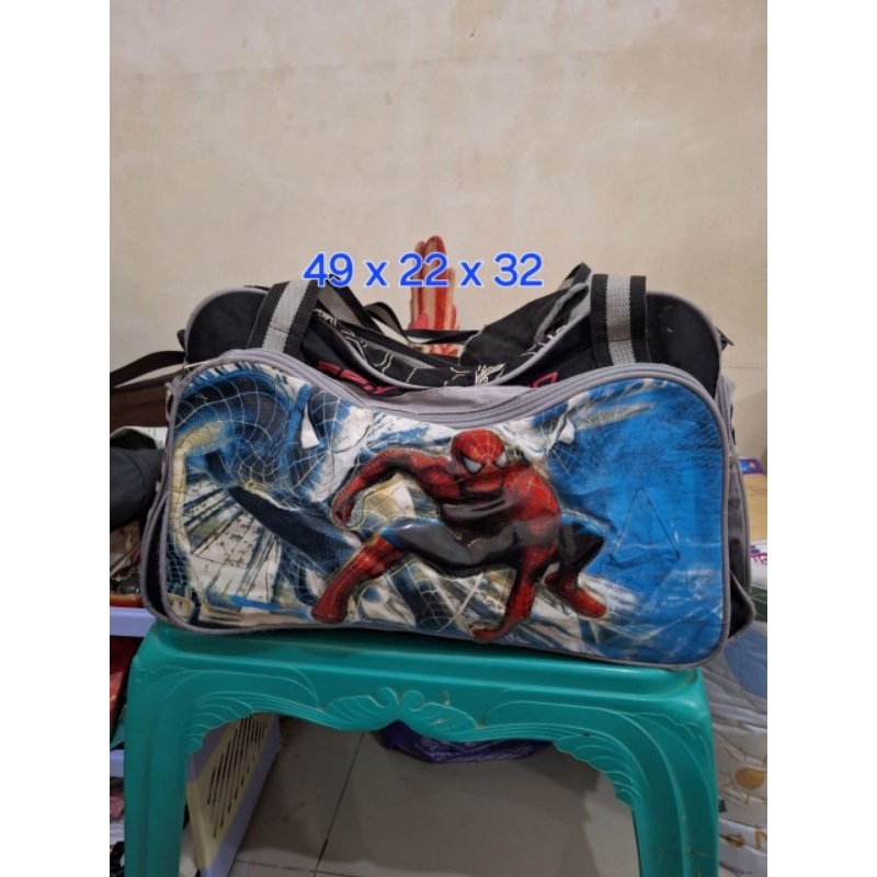 

Tas branded jingjing Spiderman uk 49 x22x32 Limited edition Barang terawat Pemakaian pribadi
