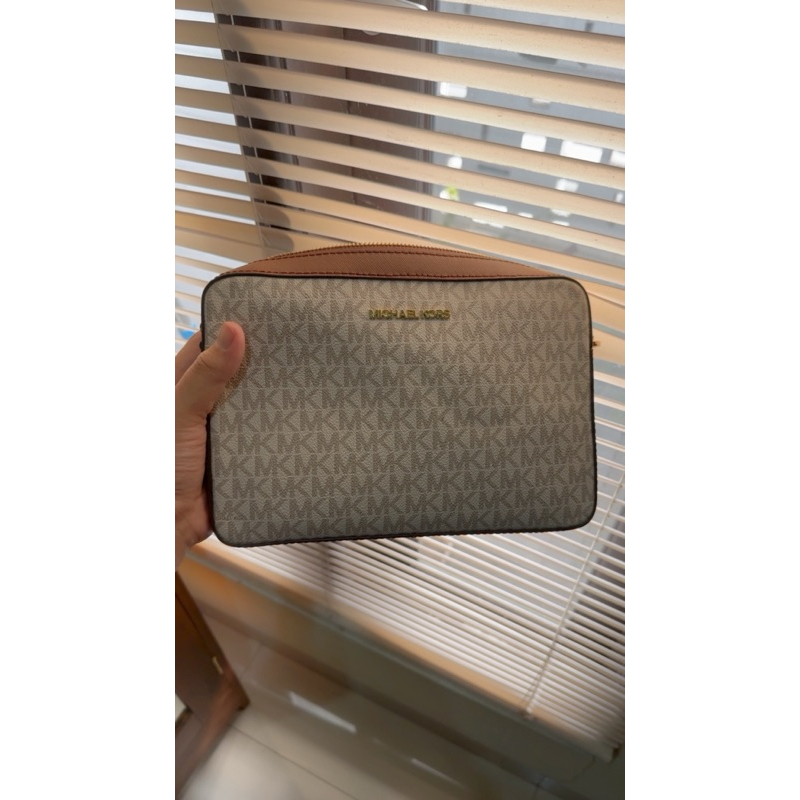 preloved michael kors camera bag