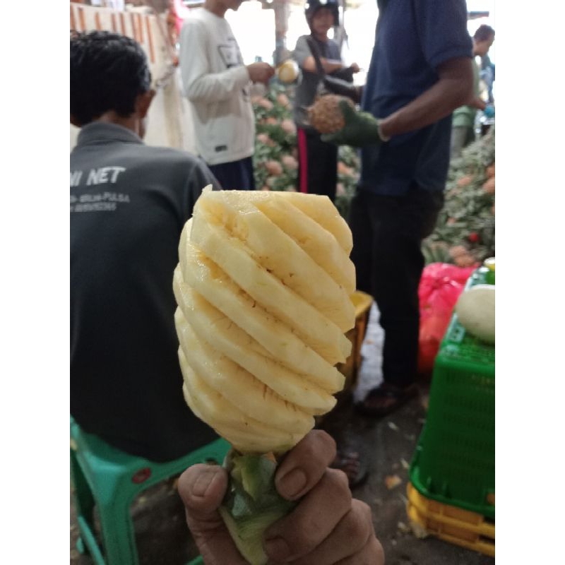 

nanas palembang kupas bersih 1pcs