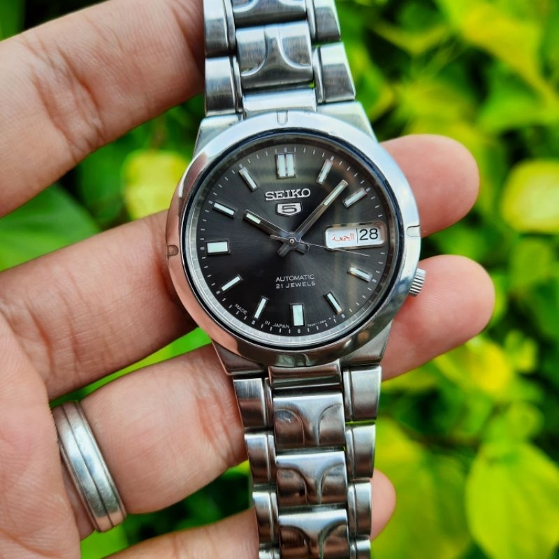 Seiko 5 Automatic 7S26-01Z0 Black Grey Sunbrust Dial Like SNXS79K1 SNXS79