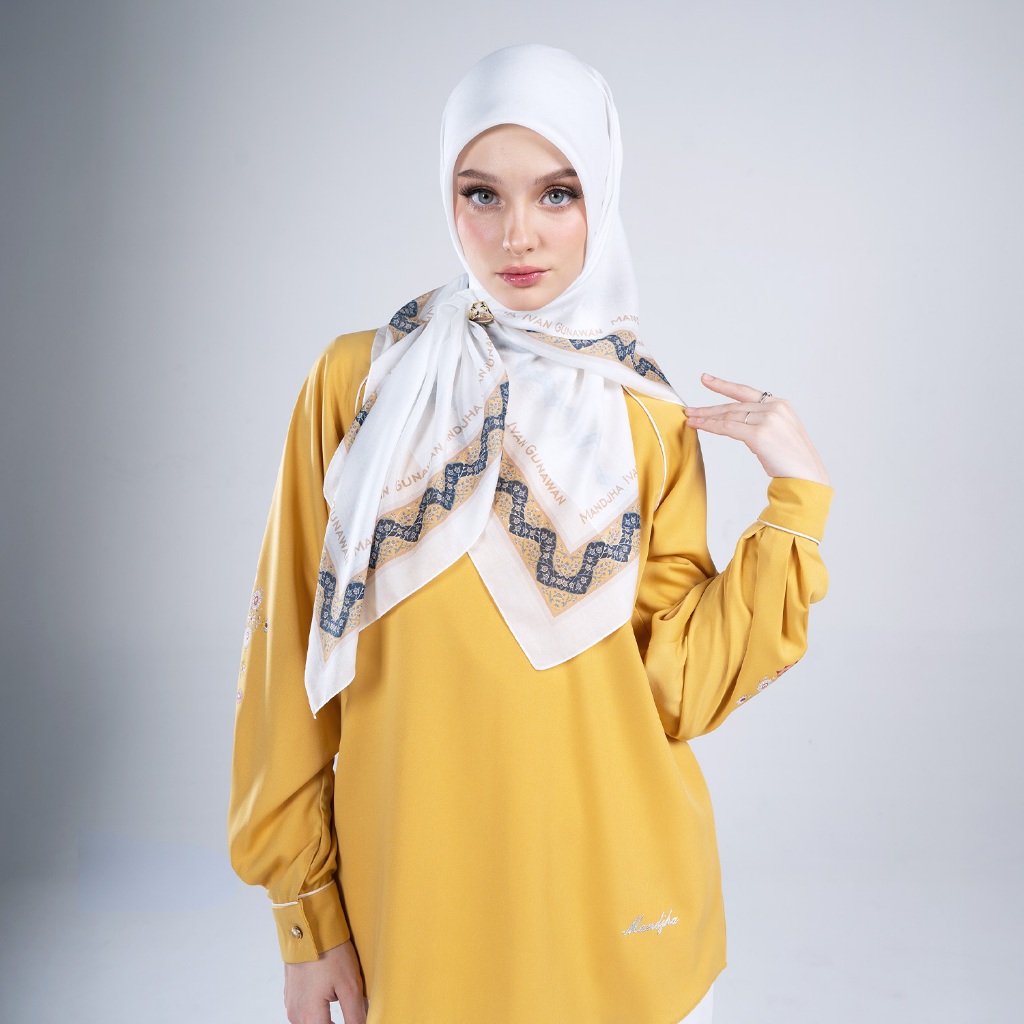 Mandjha Alma white by Hijab Ivan Gunawan - Segiempat ori
