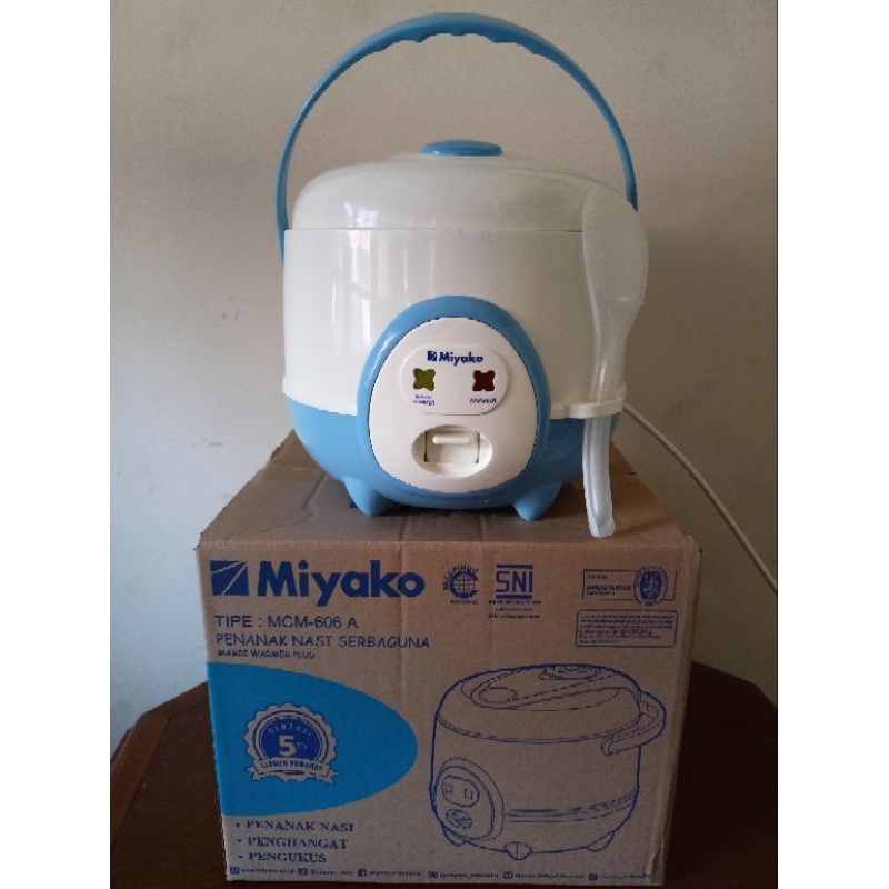Rice Cooker Miyako 0,6Liter MCM-606 A. Magic Com Miyako MCM-606 A (0,6Liter)