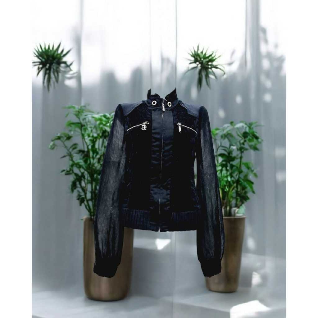 Egoist Outer Hitam Kawaii