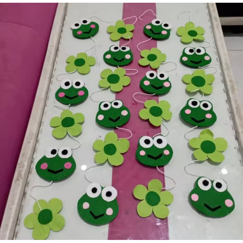 hisan jendela murah /tirai jendela /tirai lucu / hiasan tirai custom hiasan gantung keroppi / tirai 