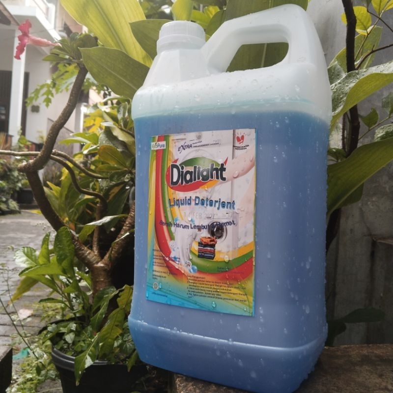DETERGEN DIALIGHT / MAMALIGHT 5L