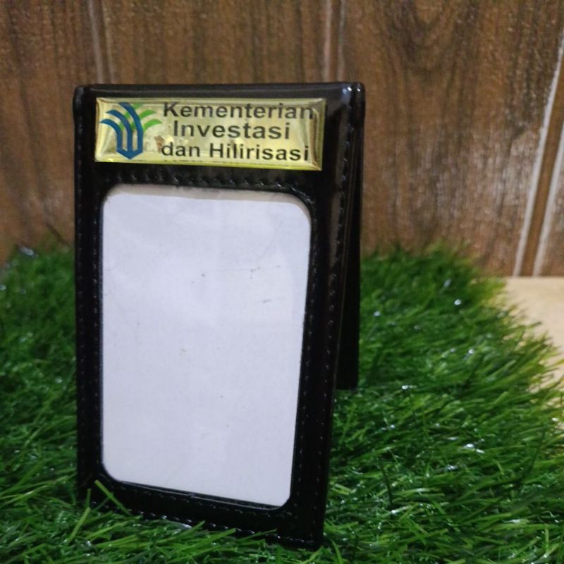 

Dompet id card saku Kementerian Investasi dan Hilirisasi
