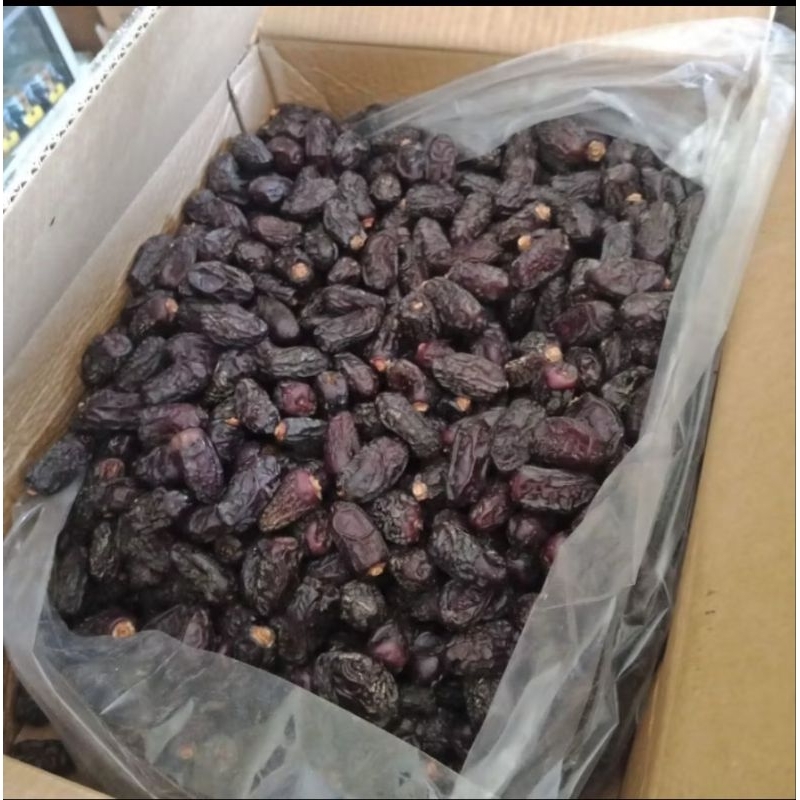 

kurma Ajwa madinah 100g