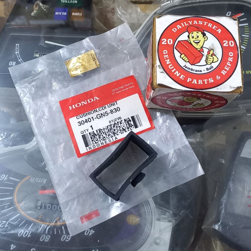 KARET DUDUKAN CUSHION CDI UNIT HONDA ASTREA GRAND LEGENDA SUPRA XX X 100 ORIGINAL ORI 30401-GN5-830