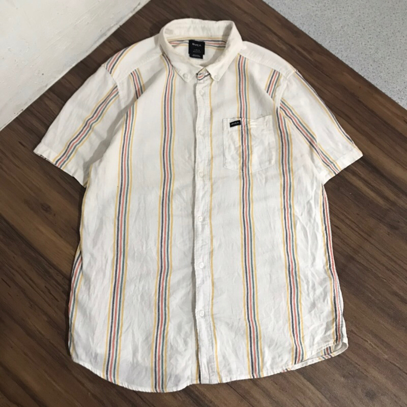 Kemeja RVCA garis garis size M second bekas