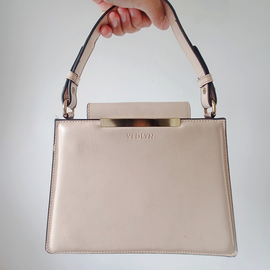 SALE VEDLYN Kate T small Hand Bag /Off White 23x9x7cm /Tas Tangan Preloved
