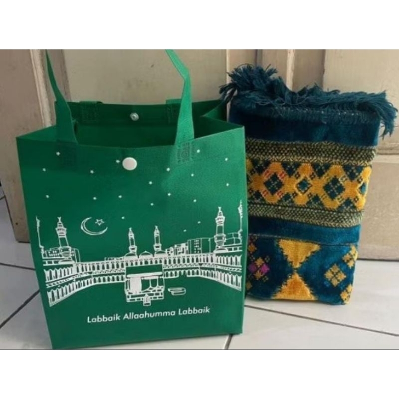 

Goodie Bag Haji Kancing 272420