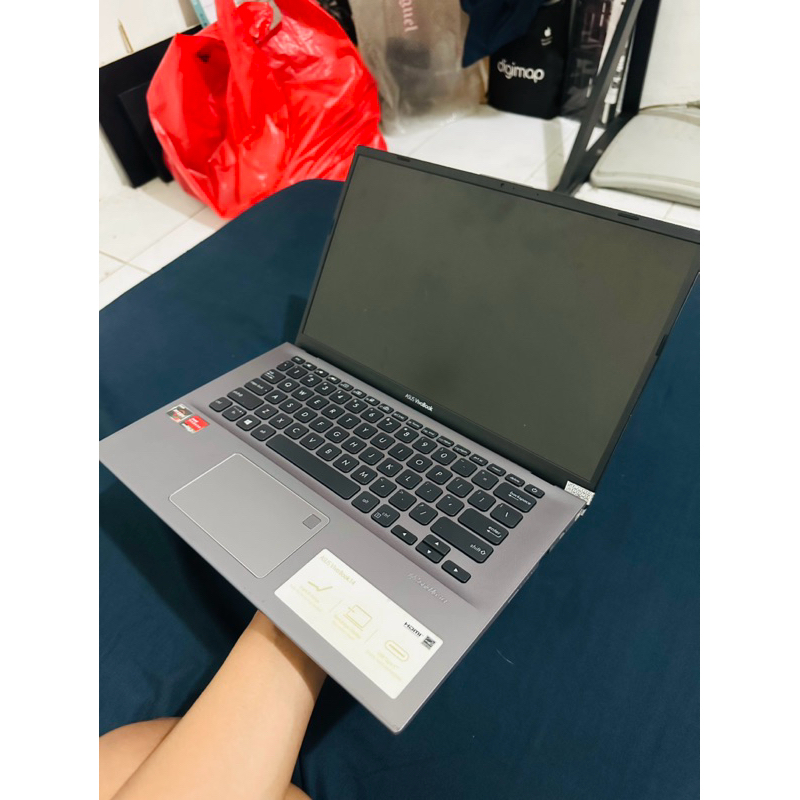 Asus Vivobook f412da Ryzen 3 3250 Amd Radeon 256 SSD