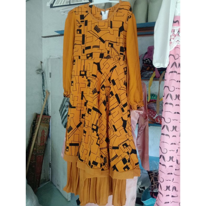 baju anak remaja trendy gamis hijab plisket