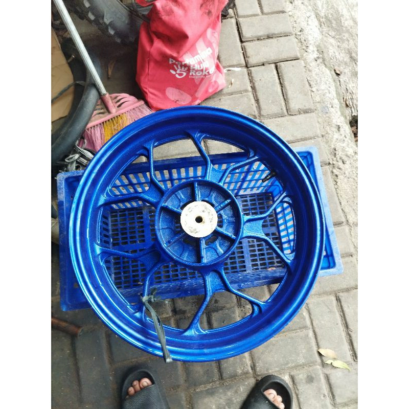 velg belakang yamaha R25 mt25 original nos old stock