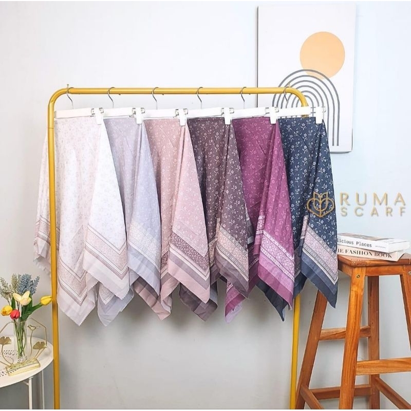 Ruma Scarf