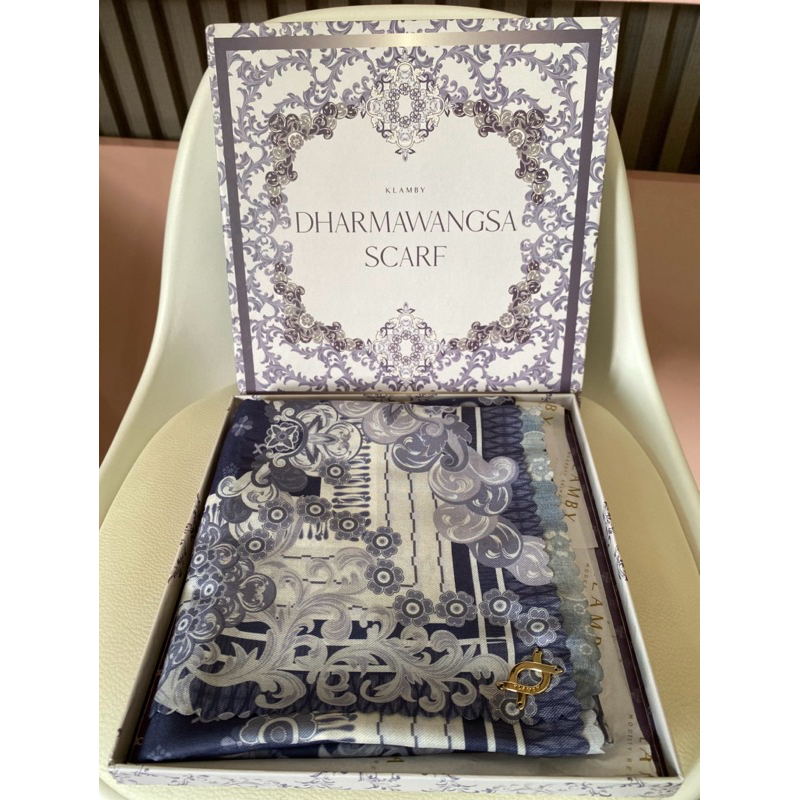 preloved KLAMBY Dharmawangsa scarf - indigo