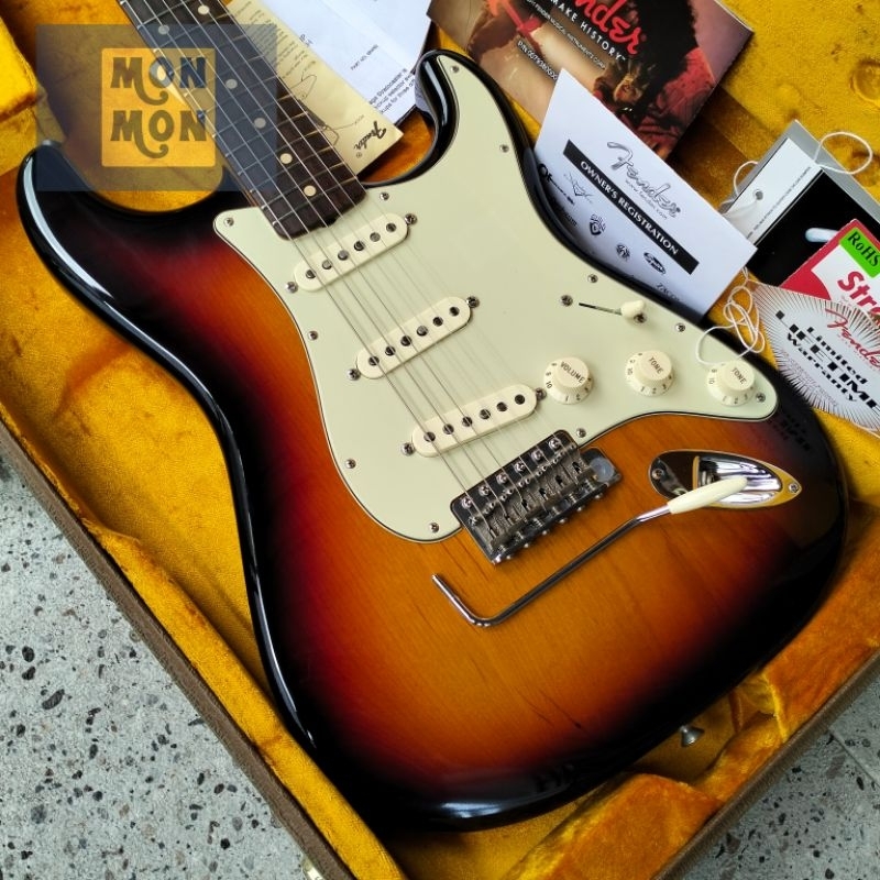 FENDER USA AMERICAN VINTAGE 62 ROSEWOOD 3 TONE SUNBRUSTH ( FENDER AVRI 62 USA )