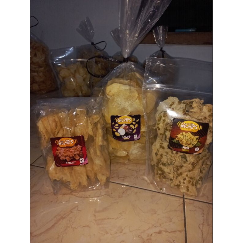 

[1000 gr] Keripik Talas, Keripik Peyek, dan Pangsit Camilan Kiloan