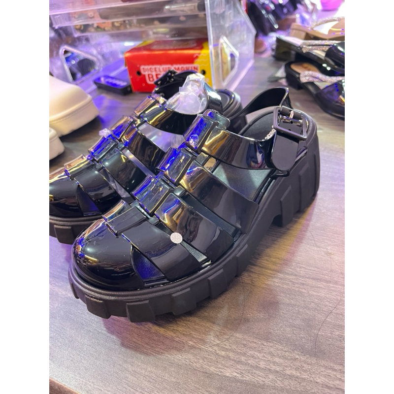 Sandal import youth balance model fuji