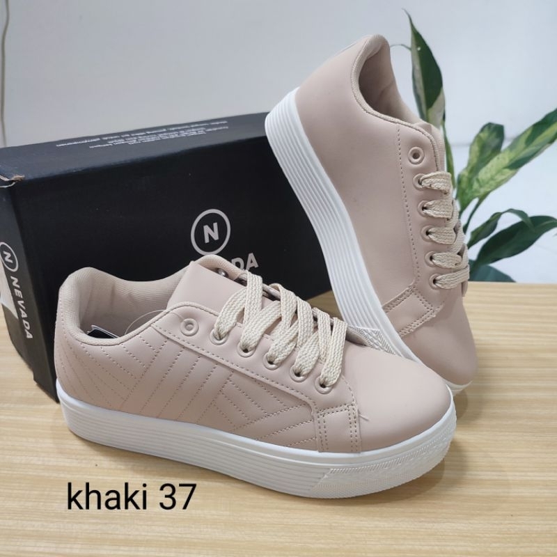 Sepatu Nevada Disney Sneakers Wanita Hitam Khaki
