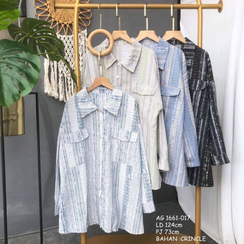 Atasan Wanita Kemeja Crinkle Oversize Motif Garis