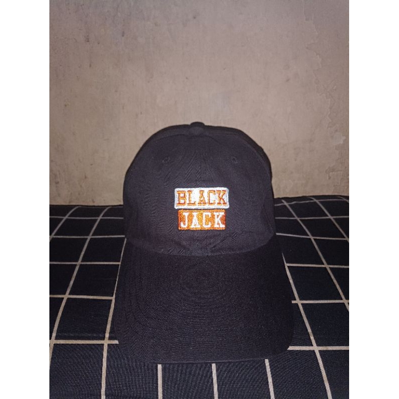 topi black jack