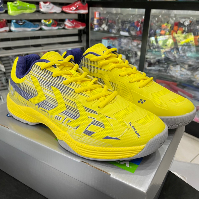 Sepatu Bulutangkis Yonex Precision 2