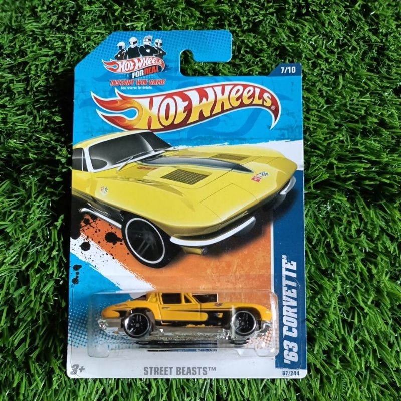 Hot Wheels '63 Corvette Street Beasts