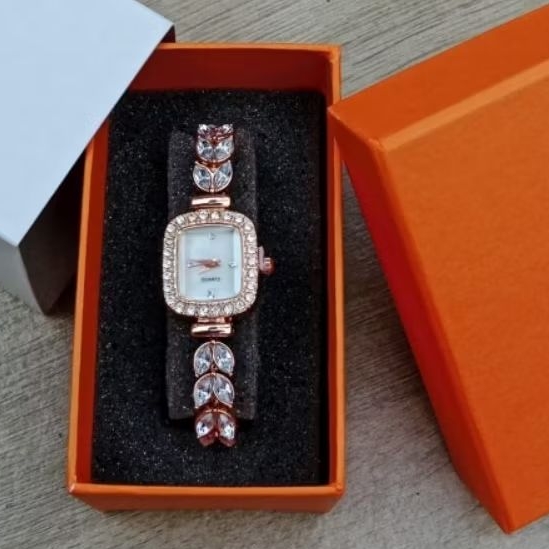 jam tangan wanita kecil mini  mewah dan elegan free box eksklusif
