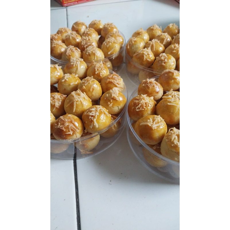 

Nastar selai nanas premium | Kue lebaran homemade dengan Cinta (250gr/500gr) | Hampers lebaran