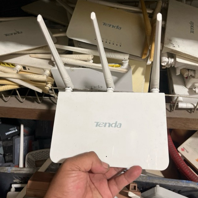 Router TENDA F3 wireless N300