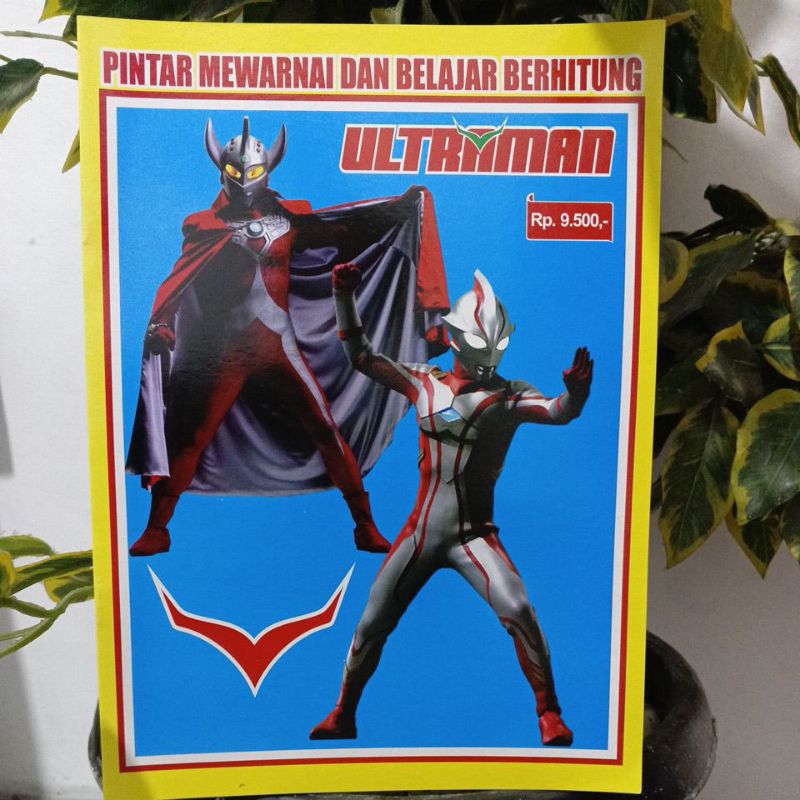 Buku Mewarnai Ultraman