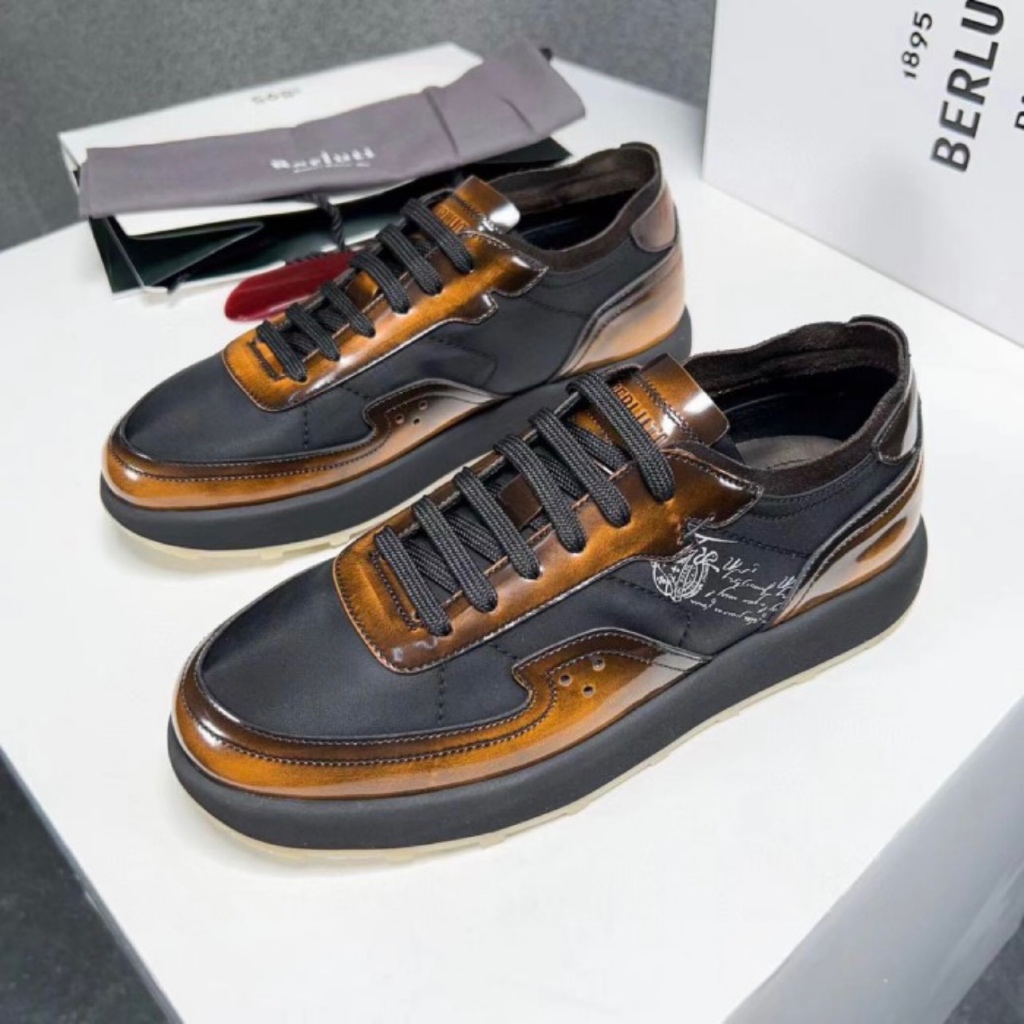 SEPATU PRIA SNEAKERS COKLAT KEREN,SEPATU COWOK TERLARIS,310