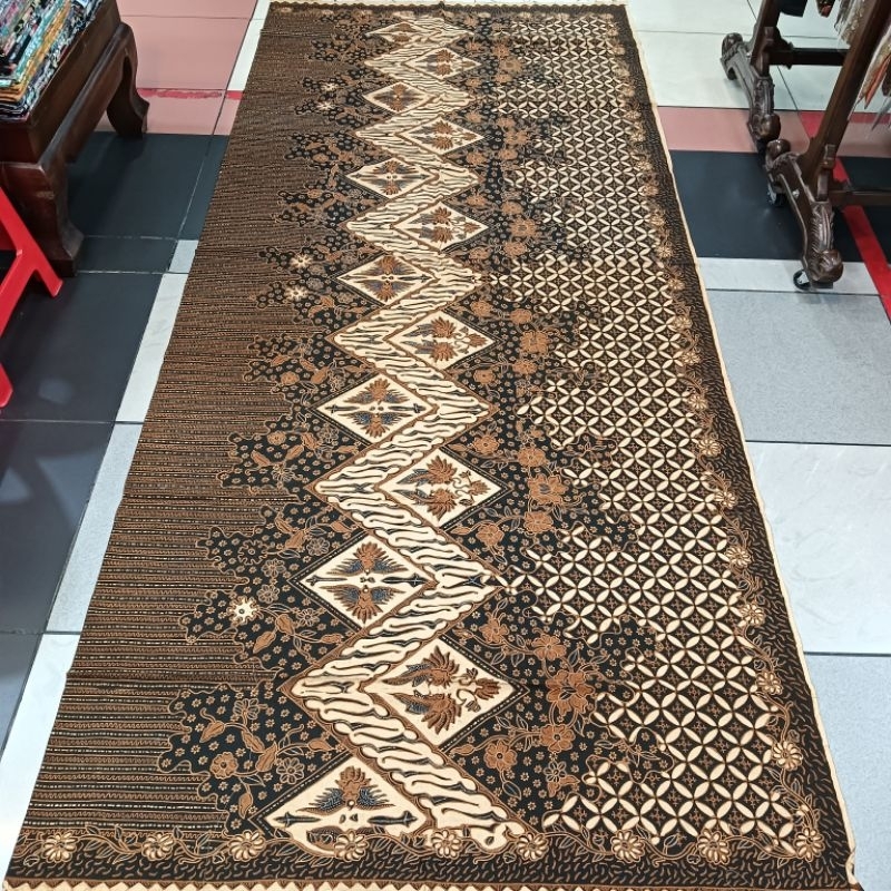 Kain batik panjang batik full tulis motif junjung drajat warna soga alam soloan canting manual