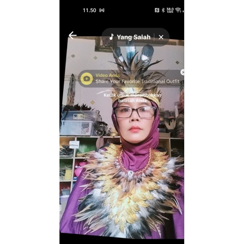 Kalung bulu Papua kalung karnafal