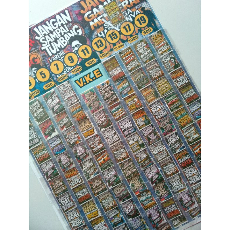 

PERSAMAAN STIKER KATA-KATA LUCU SATU LEMBAR ISI 100 STIKER