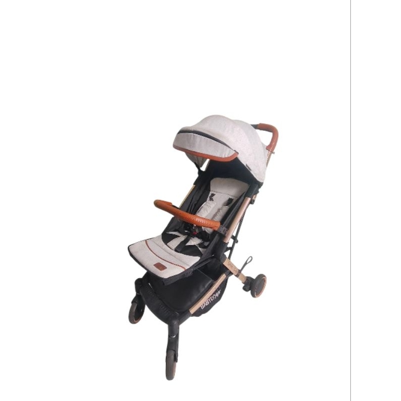 BABYDOES ESMIO PRELOVED barang sesuai di gambar, kondisi masih bagus