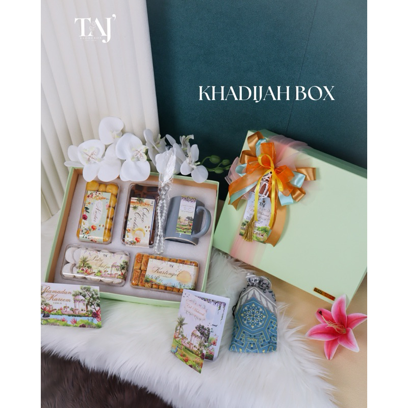

KHADIJAH BAG / HAMPERS LEBARAN / BOX HAMPERS / GIFT BOX / PARCEL LEBARAN / HAMPERS KUE LEBARAN / HAMPERS PREMIUM / GROSIR HAMPERS