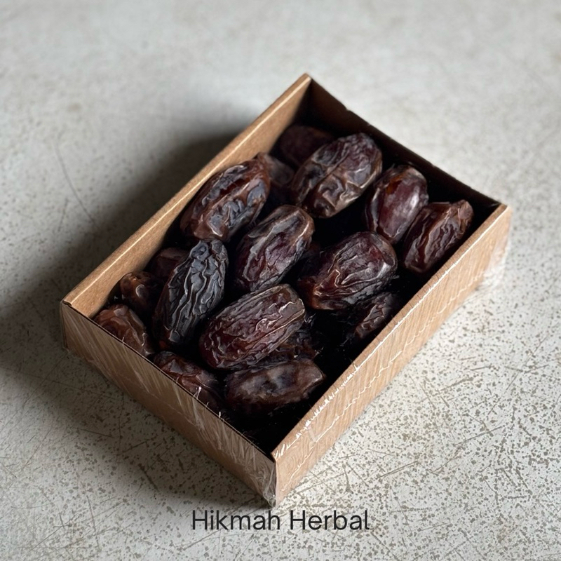 

Kurma Medjoul Palestina Dates 500Gram Premium
