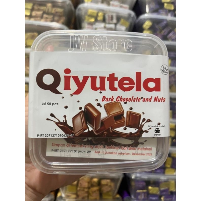 

[ HALAL ] COKLAT QIYUTELA DARK CHOCOLATE AND NUTS 1 TOPLES ISI 50PCS