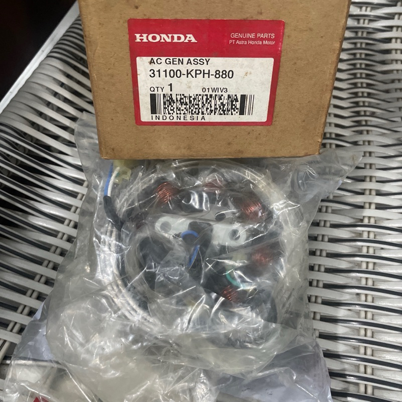 31100KPH880 Magnit komplit Spull Honda Kharisma