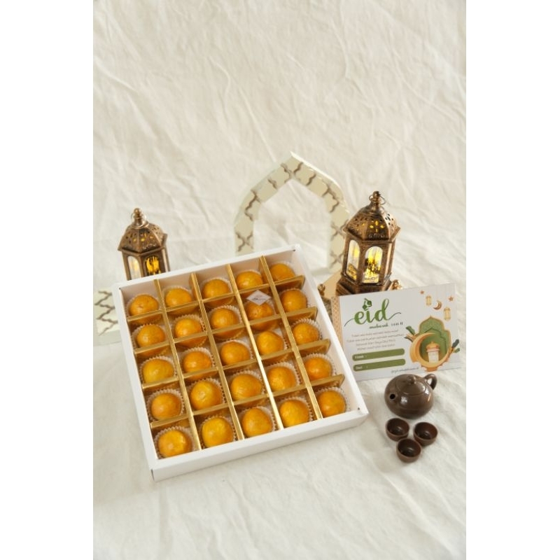 

Nastar Box berat bersih 350gr