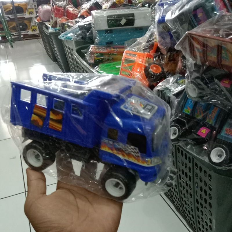 Mainan Mobil Truk Kayu kecil