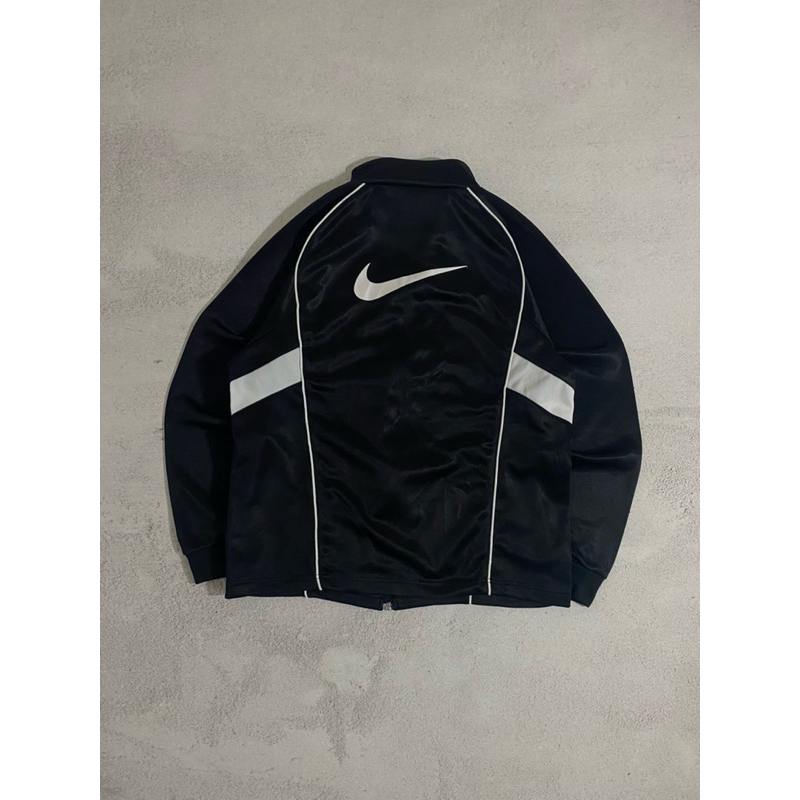 Tracktop Nike Big Swoosh Center