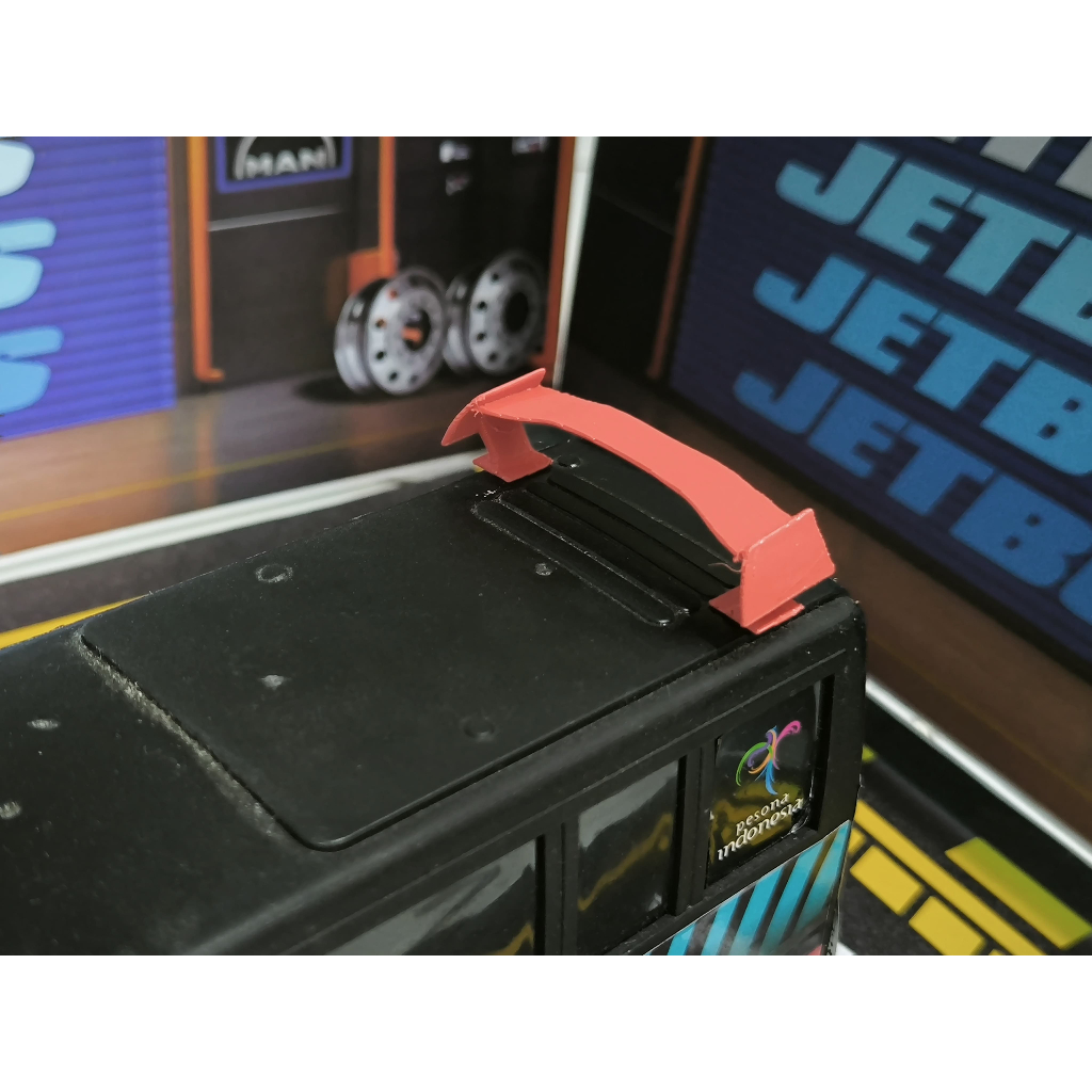 Spoiler Racing Miniatur Bus Basuri  Merah