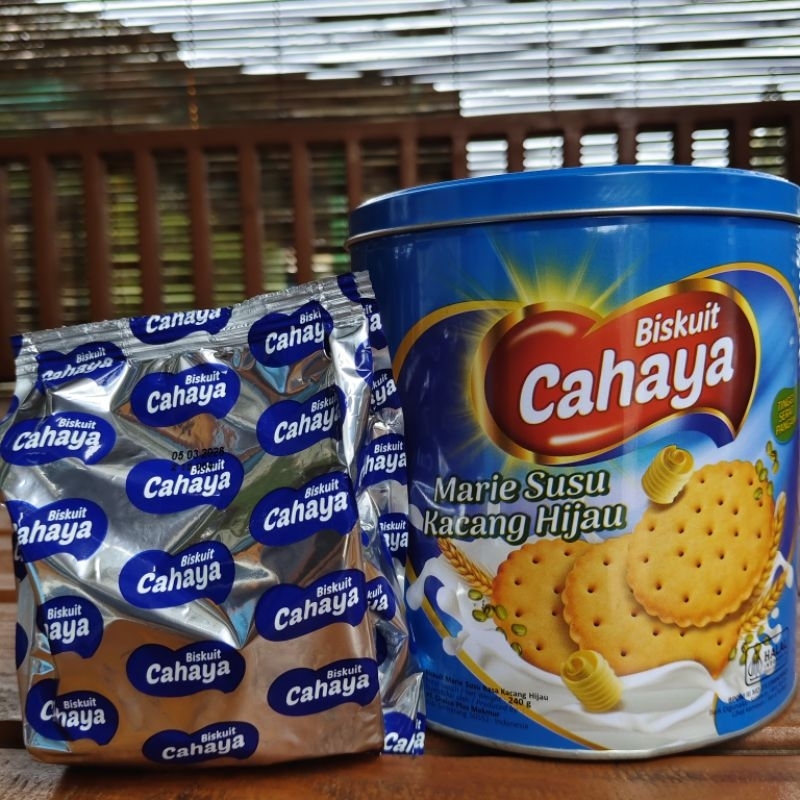 

Biskuit Cahaya Marie Susu Kacang Hijau 240 g