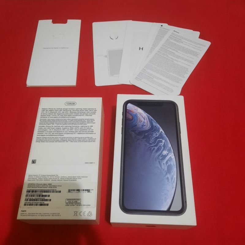 dus box iphone xr warna hitam original 100%  copotan ibox lengkap manual book